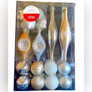 32ct. Silver & White Shatterproof Ornaments